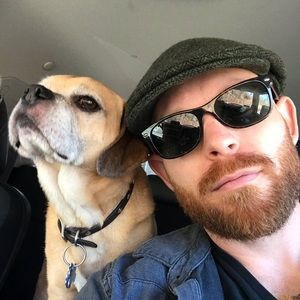 Meet your Posher, Derrick